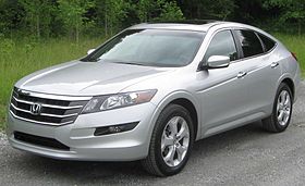 2010 Honda Accord Crosstour EX-L front -- 05-19-2010.jpg